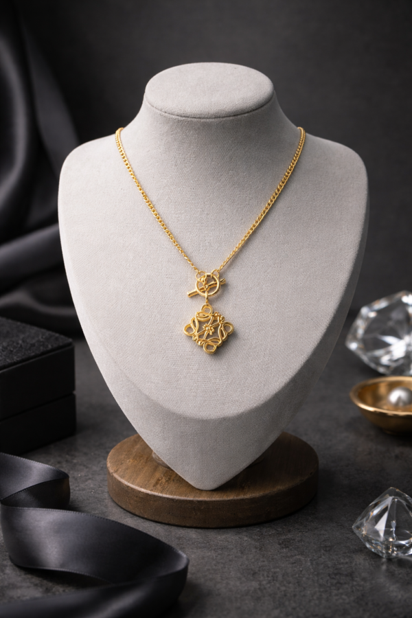 Sculpted Knot Pendant Necklace