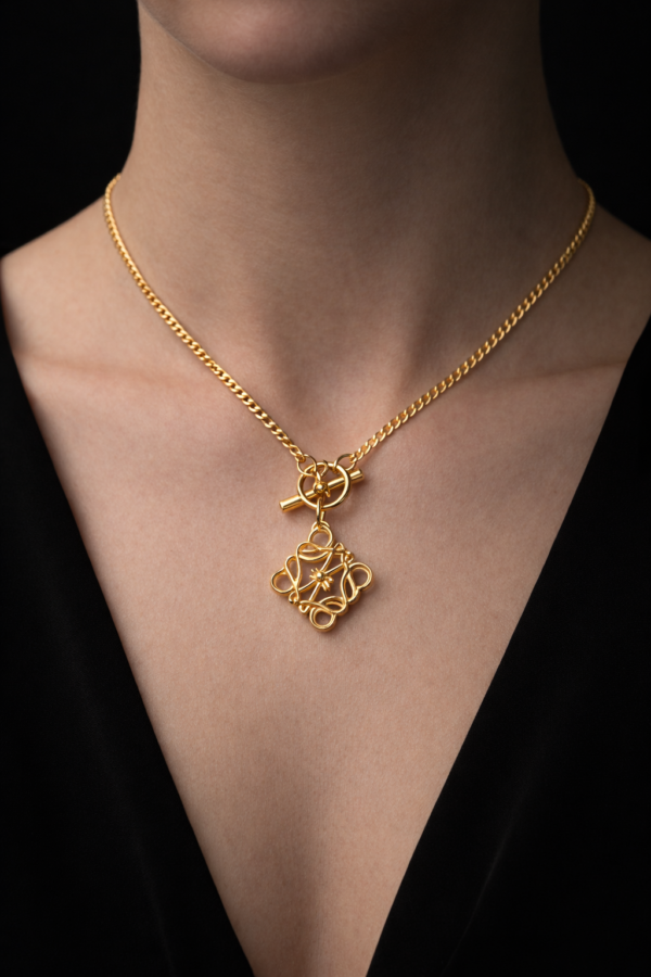 Sculpted Knot Pendant Necklace